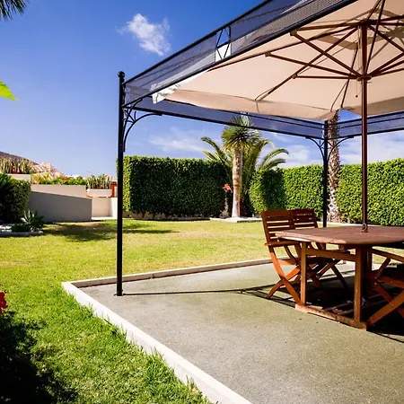 Playa De Fanabe Sleeps 6 With Pool Air Con And Wifi