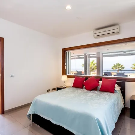 Playa De Fanabe Sleeps 6 With Pool Air Con And Wifi Villa *