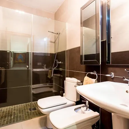 Playa De Fanabe Sleeps 6 With Pool Air Con And Wifi Villa Costa Adeje