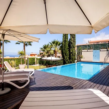 Playa De Fanabe Sleeps 6 With Pool Air Con And Wifi