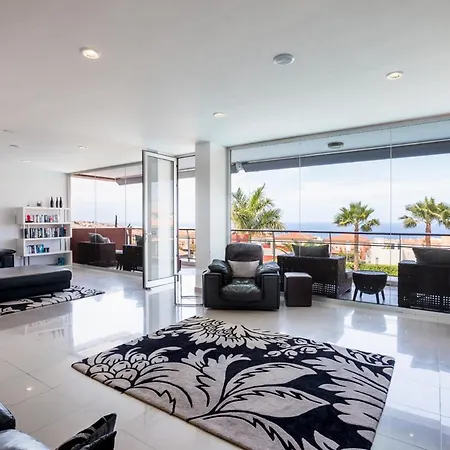 Playa De Fanabe Sleeps 6 With Pool Air Con And Wifi Costa Adeje (Tenerife)